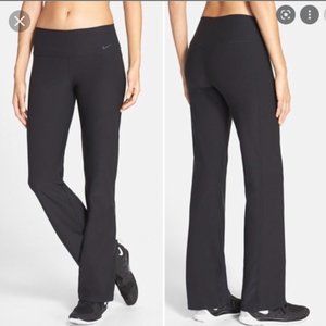 Nike Women's Legend Flash Dri-Fit Athletic Pant Size: L